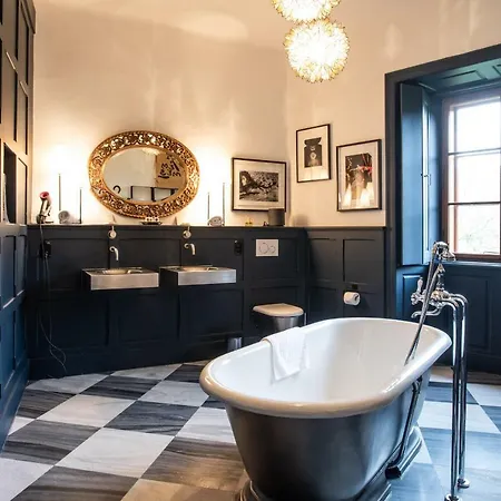 La Petite Ivy Villa Mühldorf